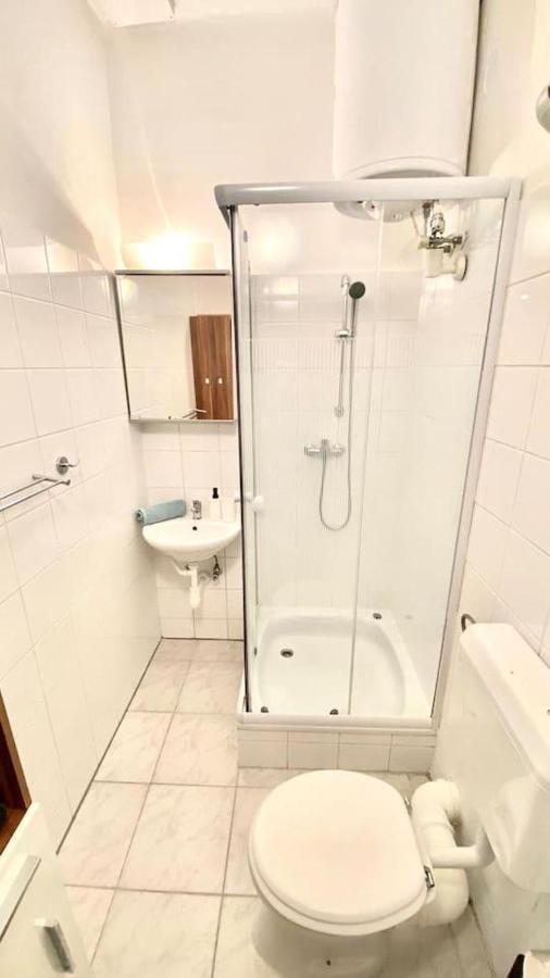 Amazonian Jungle Apartment In Wien Eksteriør billede